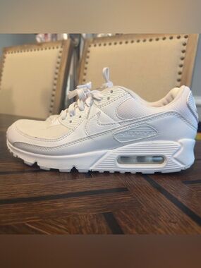 Nike White Air Max Classic Sneaker
